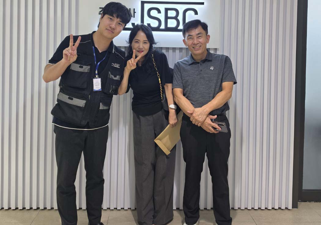 딸과 어머니가 함께 찾아오신 C200 쿠페 중고 이야기