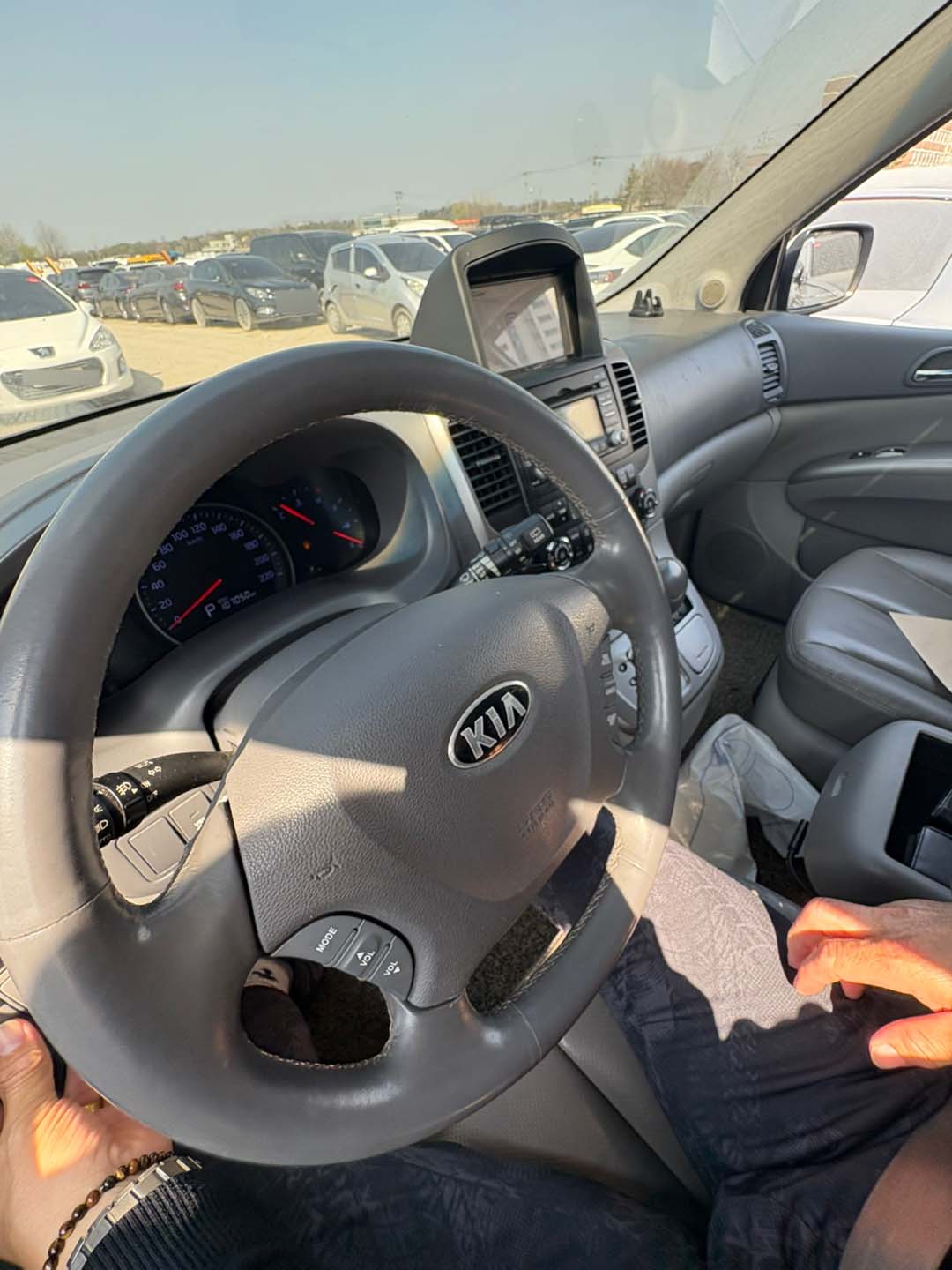 1stucvccxodq913235.jpg